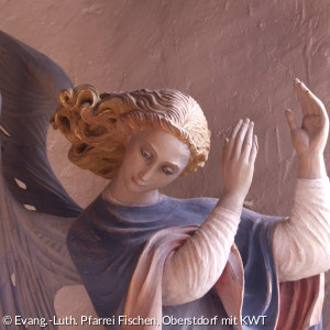 Engel aus Holz in der Kreuzkirche